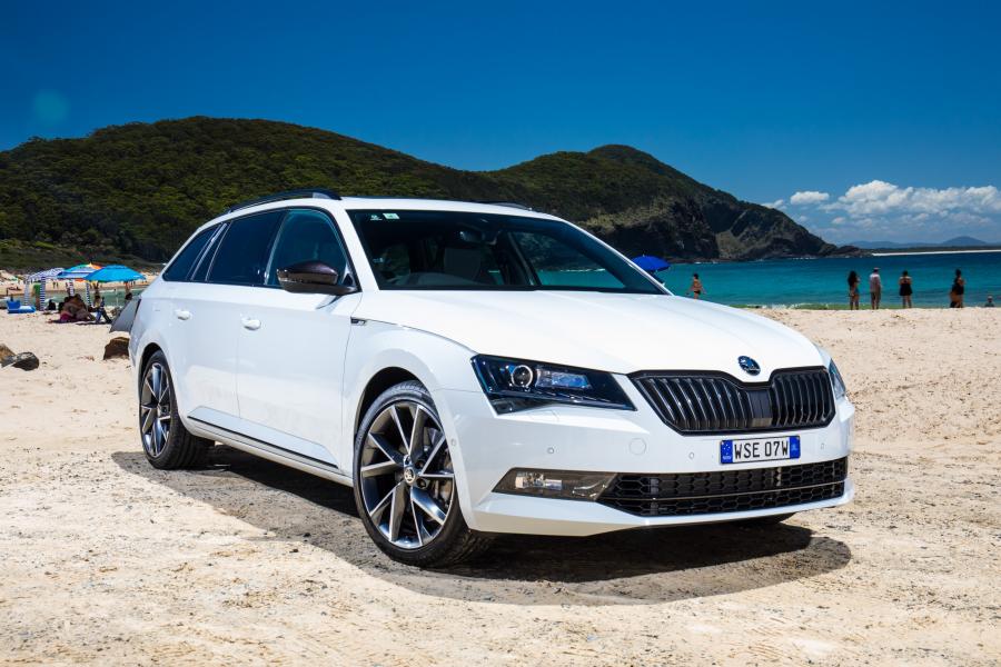 Skoda Superb Wagon 4x4 SportLine (AU) '2017